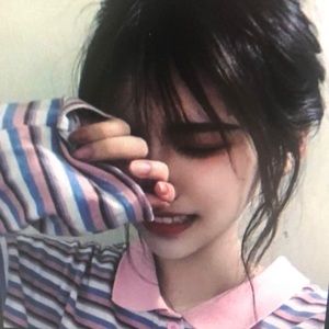 Meet your Posher, Nelly